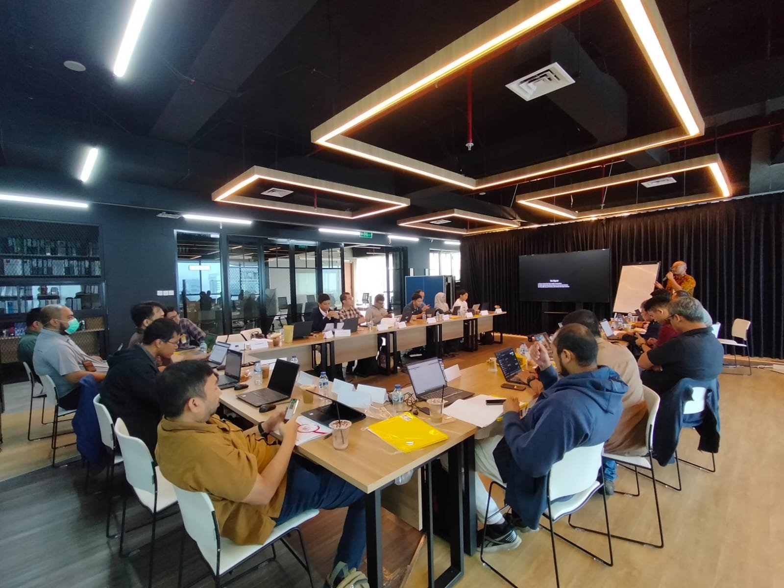 Penyerahan Sertifikat Pelatihan 2024